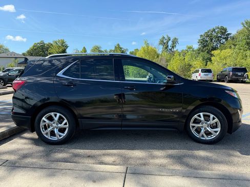Used 2019 Chevrolet Equinox LT FWD image 4