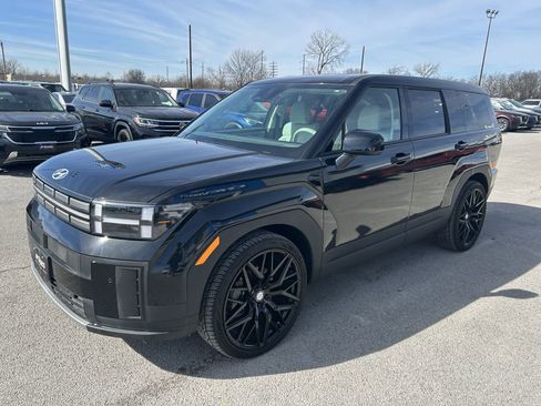 Used 2024 Hyundai Santa Fe SE image 1