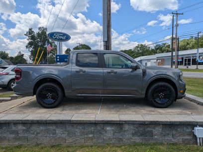 New 2025 Ford Maverick Lobo