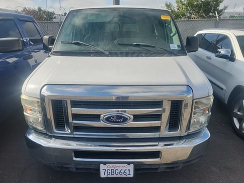 Used 2013 Ford E-350 and Econoline 350 XLT RWD image 2