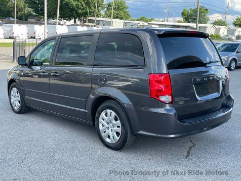 Used 2016 Dodge Grand Caravan SXT image 5