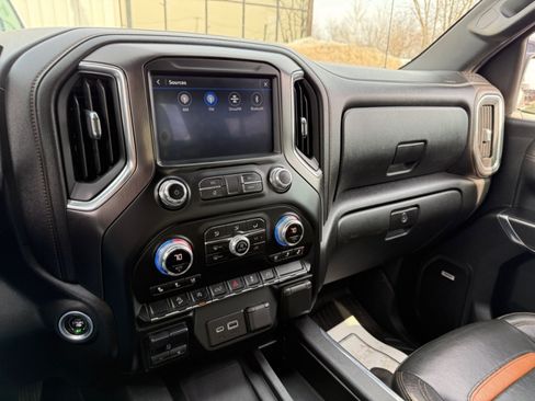 Used 2020 GMC Sierra 1500 AT4 w/ AT4 Preferred Package AWD/4WD image 20