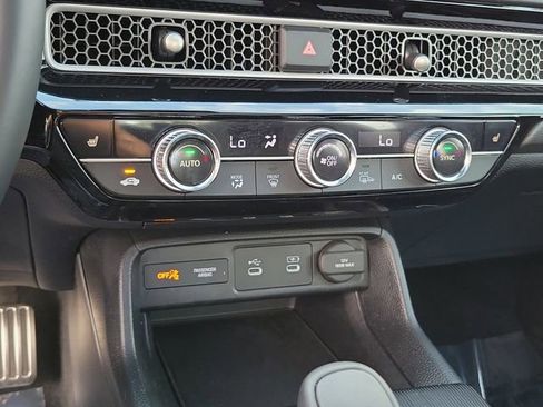 Certified 2025 Honda Civic Sport image 29