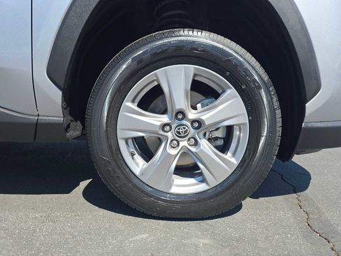 Used 2022 Toyota RAV4 XLE image 9