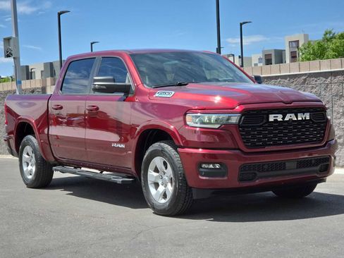 Used 2025 RAM 1500 Big Horn AWD/4WD image 3