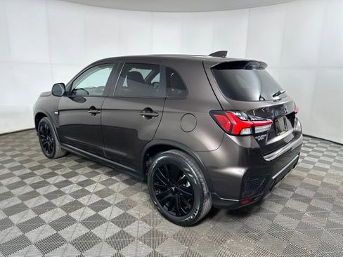 Used 2024 Mitsubishi Outlander Sport LE image 5