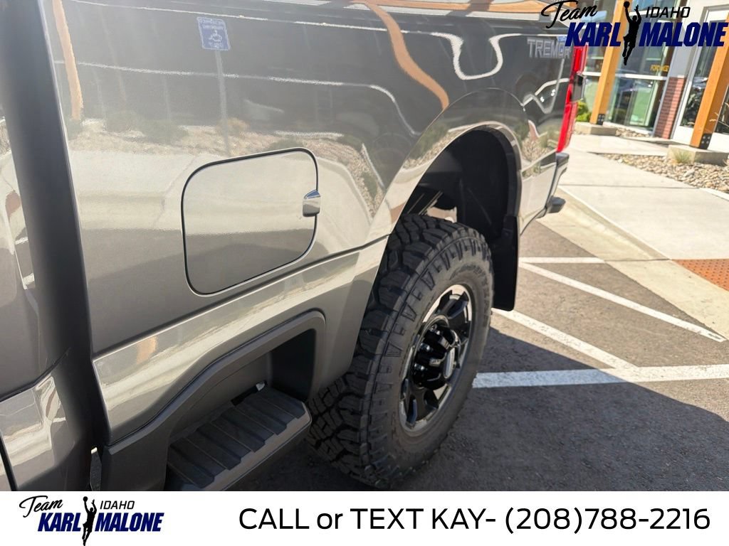 New 2026 Ford F350 Lariat w/ Tremor Off-Road Package AWD/4WD image 9