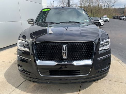 Used 2024 Lincoln Navigator Reserve image 10