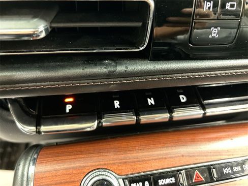 Used 2021 Lincoln Aviator Reserve w/ Elements Package Plus image 18