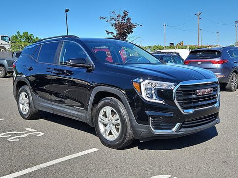 Used 2023 GMC Terrain SLE w/ Driver Convenience Package FWD image 1