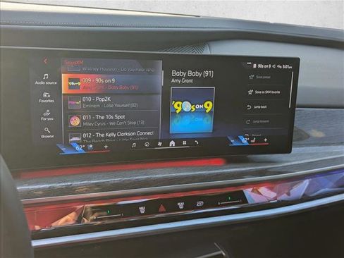 Certified 2023 BMW 760i xDrive w/ Executive Package image 15