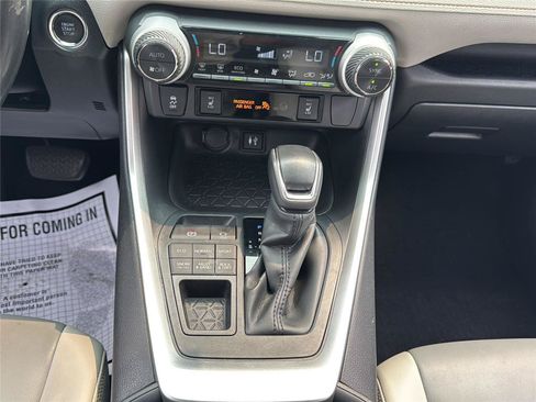 Used 2019 Toyota RAV4 XLE Premium w/ Cold Weather Package AWD/4WD image 14