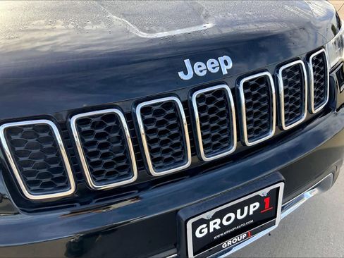 Used 2020 Jeep Grand Cherokee Limited image 30