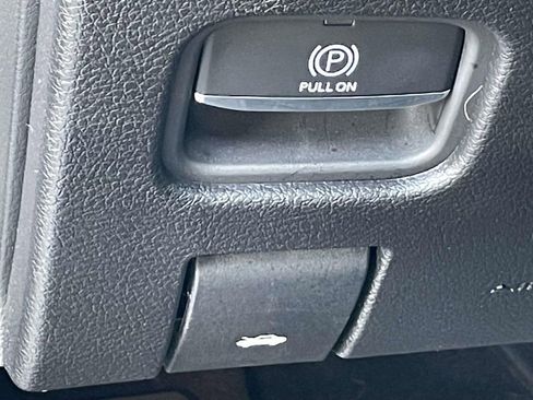 Used 2023 Jeep Grand Cherokee Altitude image 20