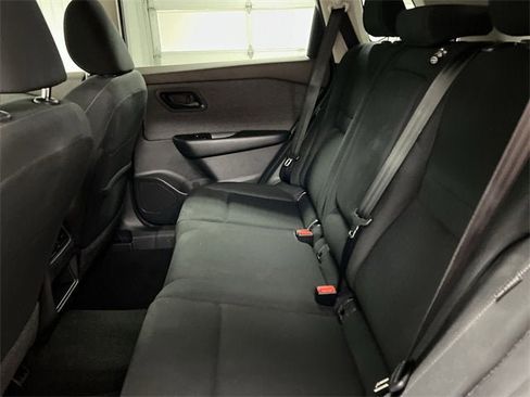 Used 2023 Nissan Rogue S image 24