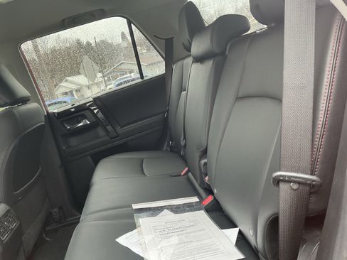 Used 2022 Toyota 4Runner TRD Off-Road Premium image 15