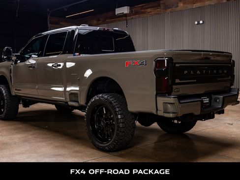 Used 2026 Ford F250 Platinum w/ Platinum Plus Package AWD/4WD image 7