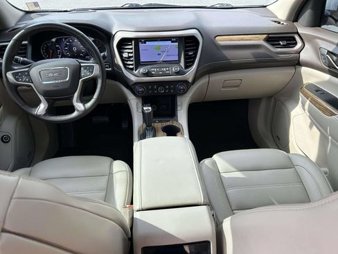 Used 2019 GMC Acadia Denali w/ Technology Package AWD/4WD image 15