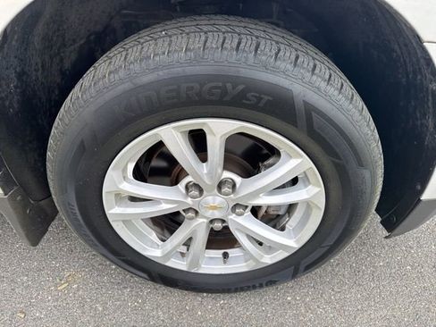 Used 2016 Chevrolet Equinox LT w/ Convenience Package image 28