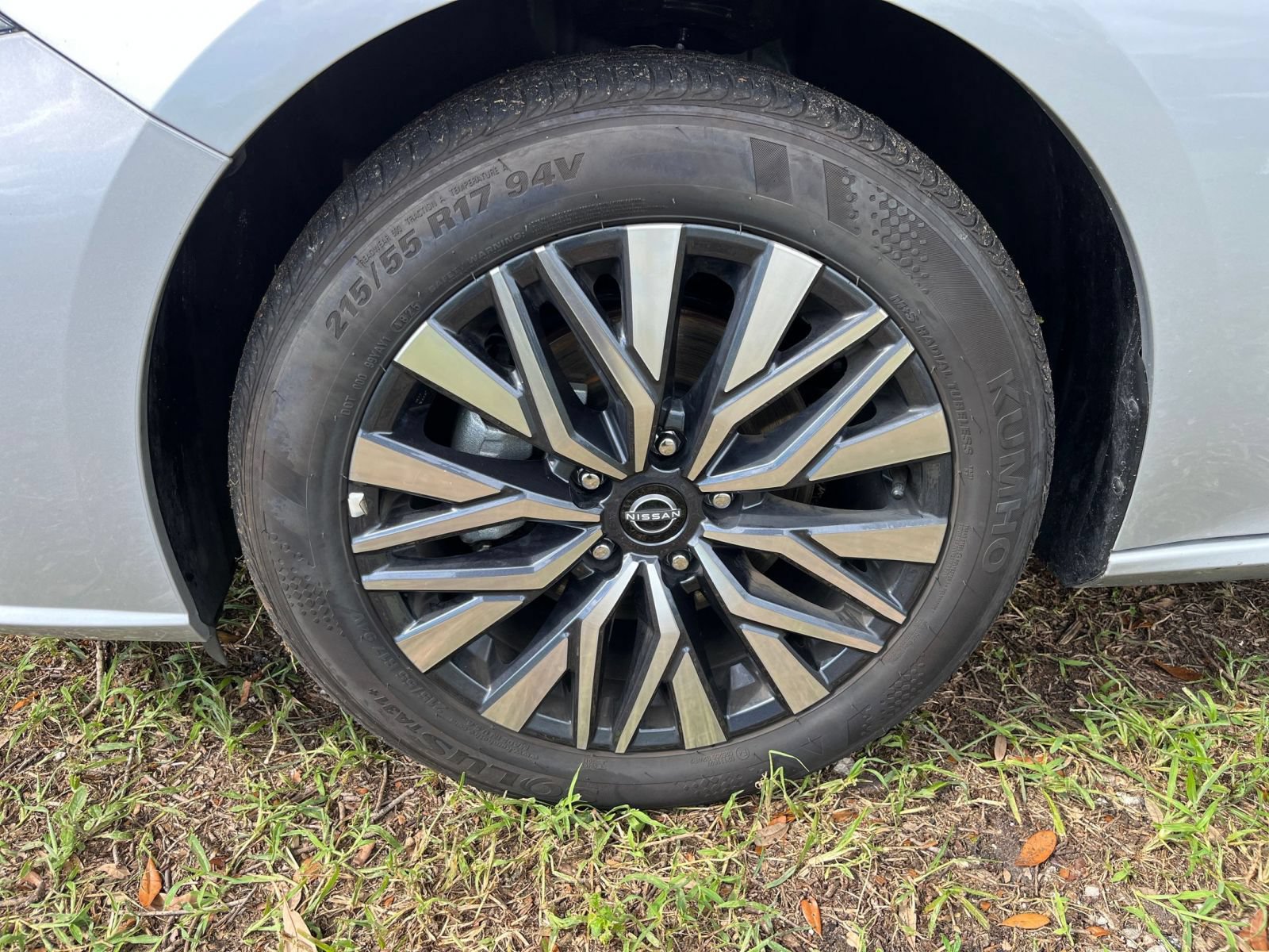 Used 2026 Nissan Altima 2.5 SV FWD image 28