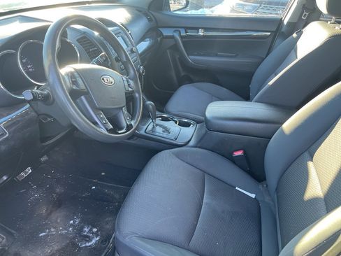Used 2013 Kia Sorento LX w/ Convenience Pkg image 20