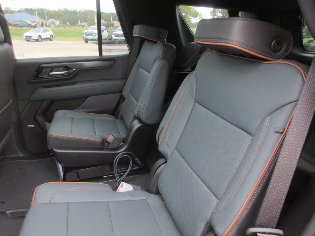 New 2027 GMC Yukon AT4 w/ AT4 Premium Plus Package AWD/4WD image 12