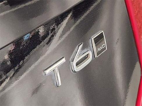 Used 2021 Volvo XC90 T6 Momentum w/ Advanced Package image 13