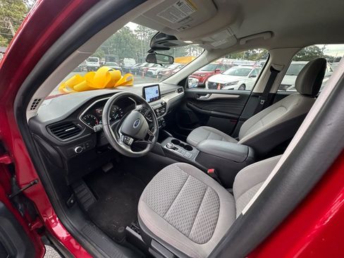 Used 2021 Ford Escape SE w/ Cold Weather Package FWD image 20