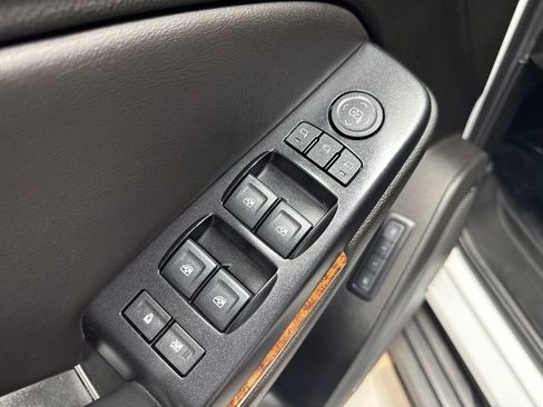 Used 2019 Chevrolet Tahoe Premier AWD/4WD image 15