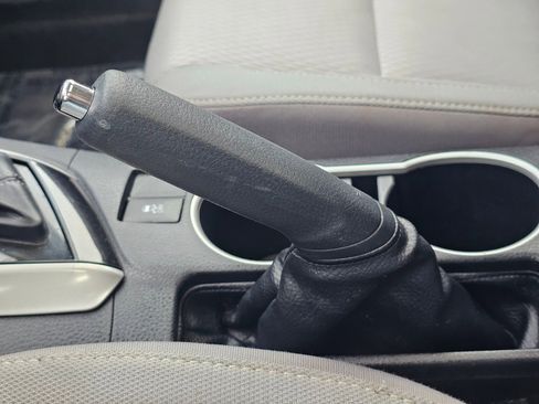 Used 2014 Toyota Corolla LE image 35