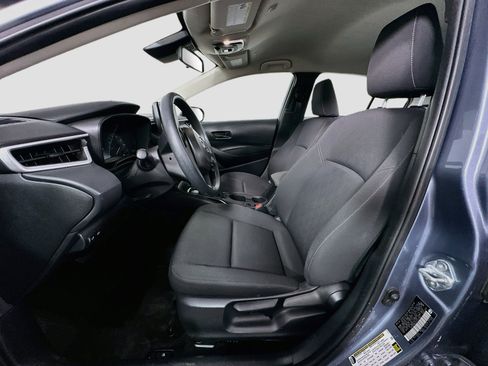 Used 2025 Toyota Corolla LE FWD image 13