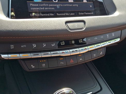 Certified 2023 Cadillac XT4 Premium Luxury AWD/4WD image 20