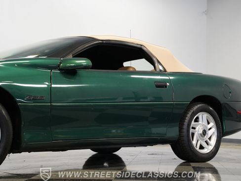 Used 1995 Chevrolet Camaro Z28 RWD image 23