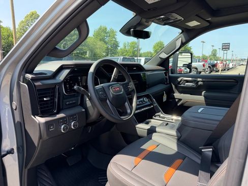 New 2026 GMC Sierra 3500 AT4 w/ Technology Package AWD/4WD image 18