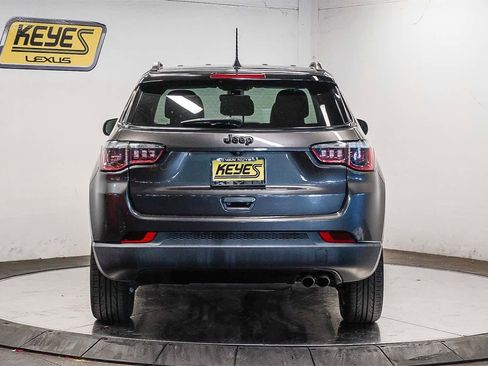 Used 2020 Jeep Compass Latitude image 3