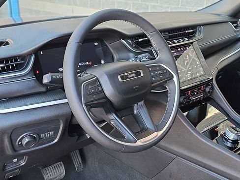 Certified 2024 Jeep Grand Cherokee L Laredo image 2