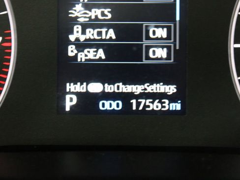 Used 2023 Toyota Corolla Cross LE FWD image 32