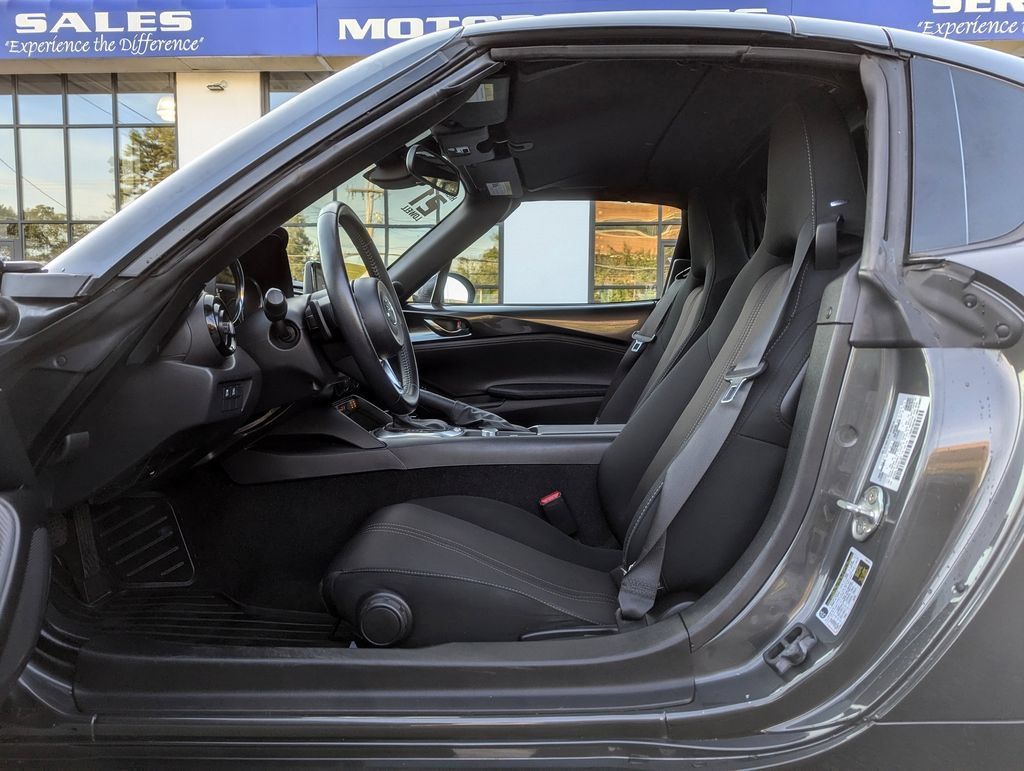 Used 2021 MAZDA MX-5 Miata RF Club RWD image 13