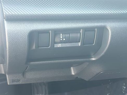 Certified 2024 Subaru Crosstrek 2.0i Premium image 17