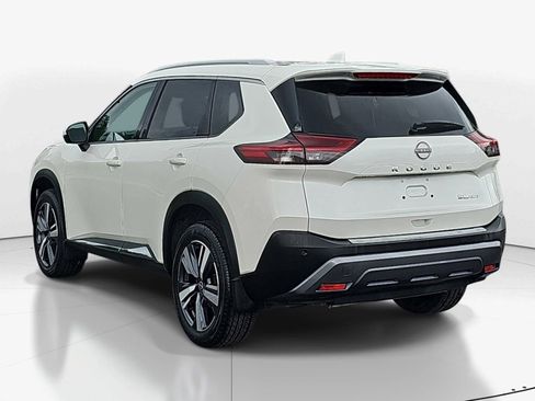Used 2023 Nissan Rogue SL AWD/4WD image 6