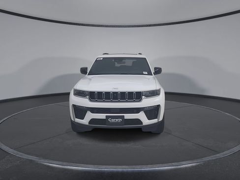 New 2026 Jeep Grand Cherokee Limited w/ Luxury Tech Group II AWD/4WD image 5