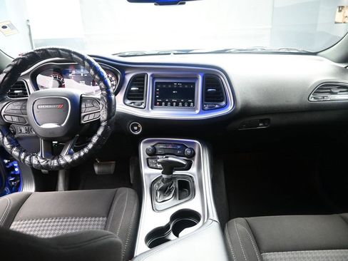 Used 2021 Dodge Challenger SXT w/ Blacktop Package image 9