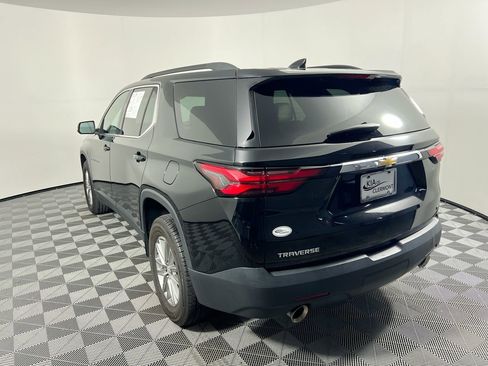 Used 2023 Chevrolet Traverse LT image 5