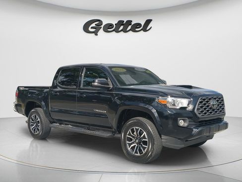 Used 2023 Toyota Tacoma TRD Sport RWD image 3