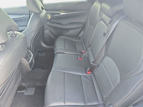 Certified 2025 INFINITI QX55 Essential image 14