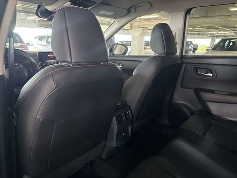 Used 2025 Nissan Rogue SV AWD/4WD image 22