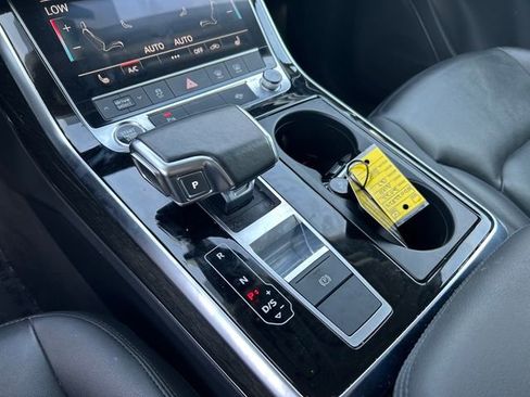 Used 2022 Audi Q7 3.0T Premium image 16