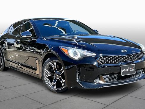 Used 2020 Kia Stinger GT-Line image 3