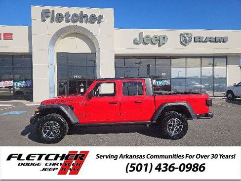 Certified 2024 Jeep Gladiator Rubicon w/ Technology Group AWD/4WD image 1