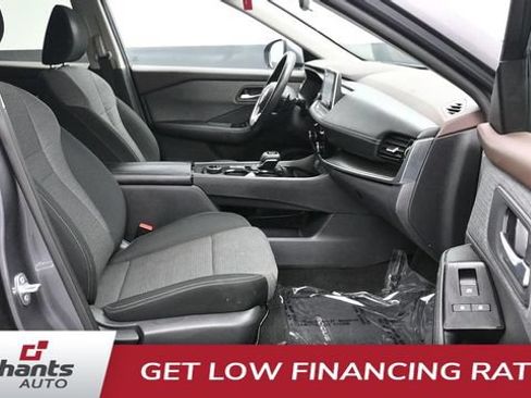 Used 2022 Nissan Rogue SV AWD/4WD image 11